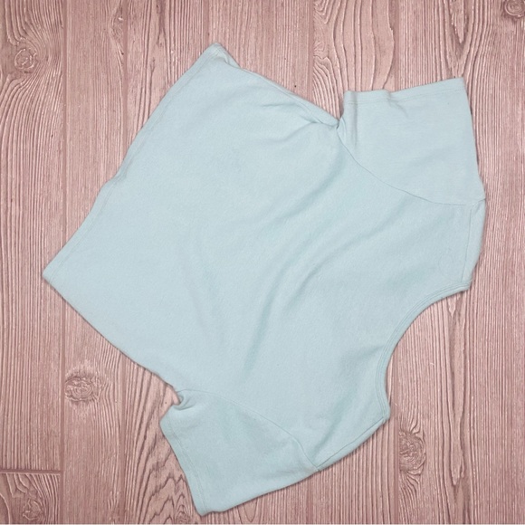 Sanrio Hello kitty large cropped blue short sleeve t shirt - Picture 3 of 3